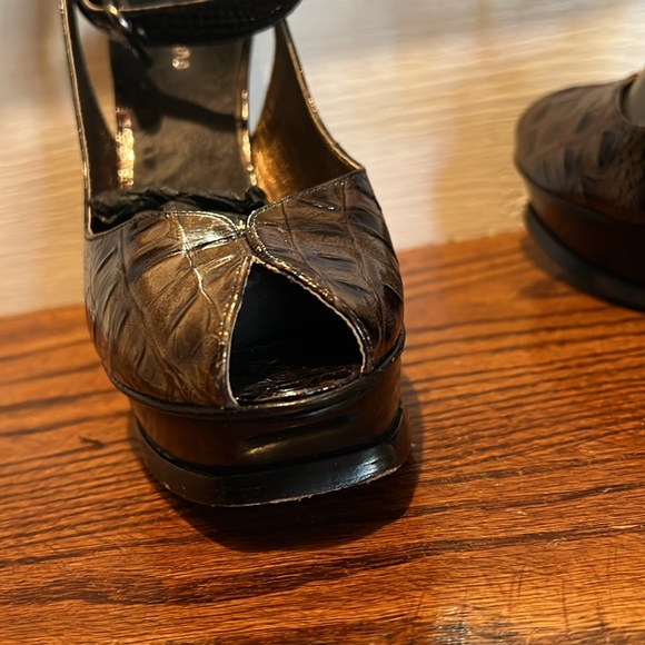 MARCIANO womens open toe sandals size 5 1/2 - Picture 8 of 11